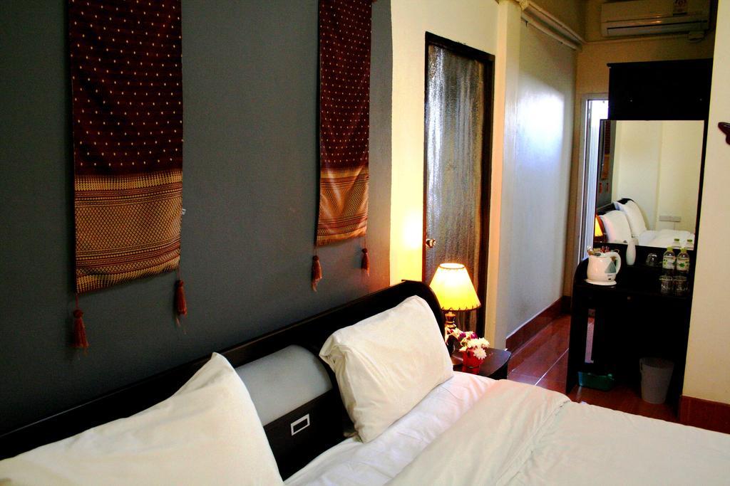 2Gether Guesthouse Karon Δωμάτιο φωτογραφία