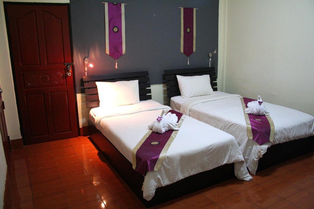 2Gether Guesthouse Karon Δωμάτιο φωτογραφία