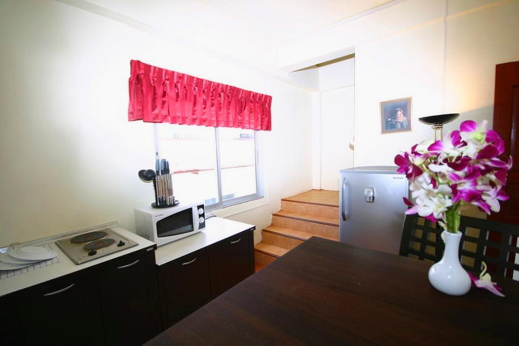 2Gether Guesthouse Karon Δωμάτιο φωτογραφία